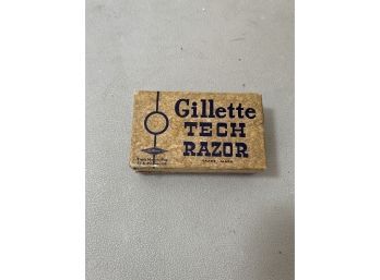 Vintage Gillette Tech Safety Razor In Original Box
