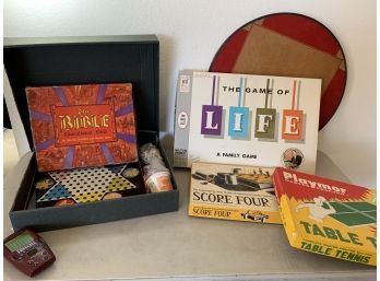 Lot Of Vintage Game  Incl Life, Score Four, And Bible Education
