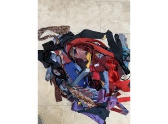 Huge Lot Of Ties Vintage Ties All Different Colors Incl Some Pure Silk