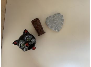 Black Cat Ashtray Cigarette Smoker Head  And Two Small Figurines