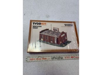 TYCO Kit Model #7764 Machine Shop HO Scale