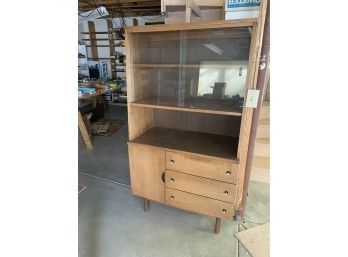 Mid Century Modern Shelf Hutch Cabinet By Stanley With  Glass Doors Approx 64 Tall.