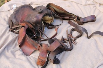 Saddle - Leather Shows Age, Very Ornate Pressed Designs, Possible Barrel Racing/ Pleasure Saddle -well Padded