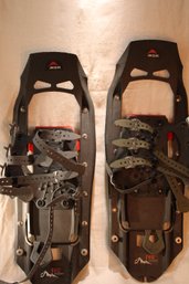 Evo Ascent Trail Snow Shoes MSR  (new Over $200)seasonal  Hiking Sport Equipment