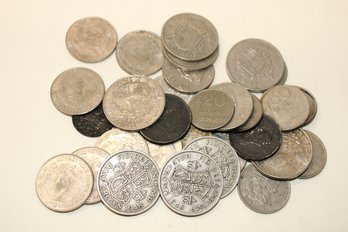 Coins -Circulated -  1/2 Pound Miscellaneous Coins - Mexico And South American
