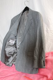 Westchester Classic  Blazer Vintage Wool Poly Blend, Rayon Lining, Size 44R , Two Button ! Very Comfy