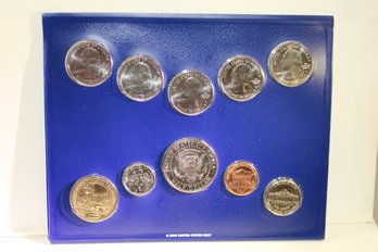 Coins - Un-Circulated - 2017 'P' & 'D' Coin Set  Mint Packaged - 1, 5, 10, 25, 50, $1 ($5.82 Face Value) (#1)