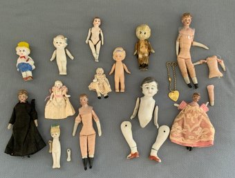 Lot Of 12 Tiny Dolls