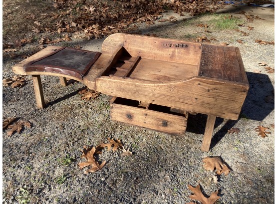 Nice Antique American Pine Cobbler's Bench, 19th C.
