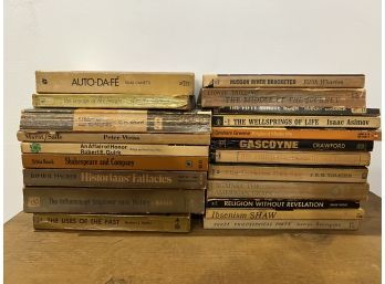 20x Vintage Softcover Books Novels Poetry- Gascoyne, Shakespeare, Shaw, Asimov