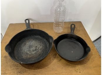 Griswold Cast Iron Pans Erie PA #724 And #709