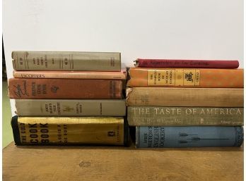 10x Vintage Cookbooks