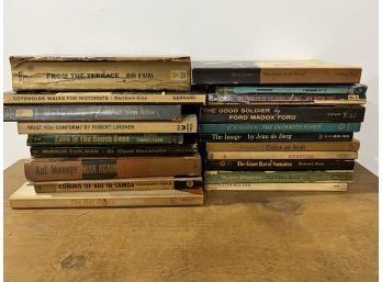 20x Vintage Novels Books Fiction