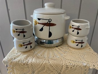 Vintage West Bend 5 Pc Chili/fondue Crock Pot And Serving Bowls Set With Hot Plate