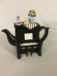 Piano Teapot By Cardinal Inc.