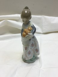 Lladro Valencian Girl With Oranges